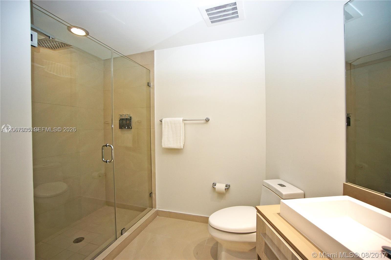 4111 S Ocean Drive Lph6 Property Photo 21