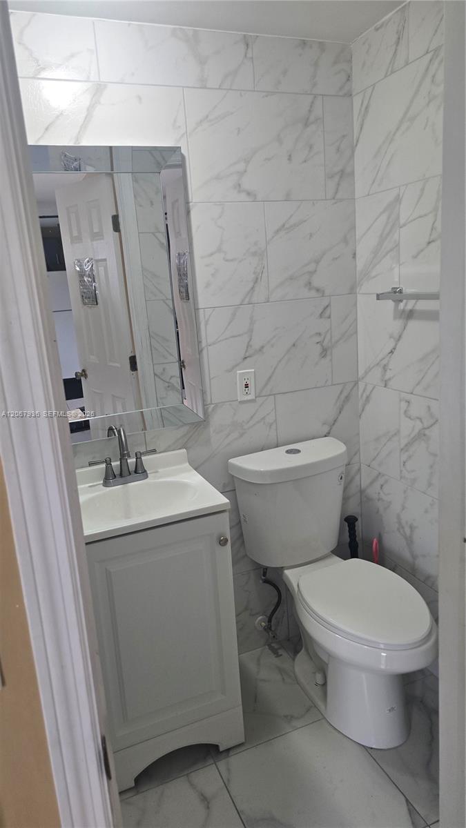 1163 Ne 111th Street 2 Property Photo 4