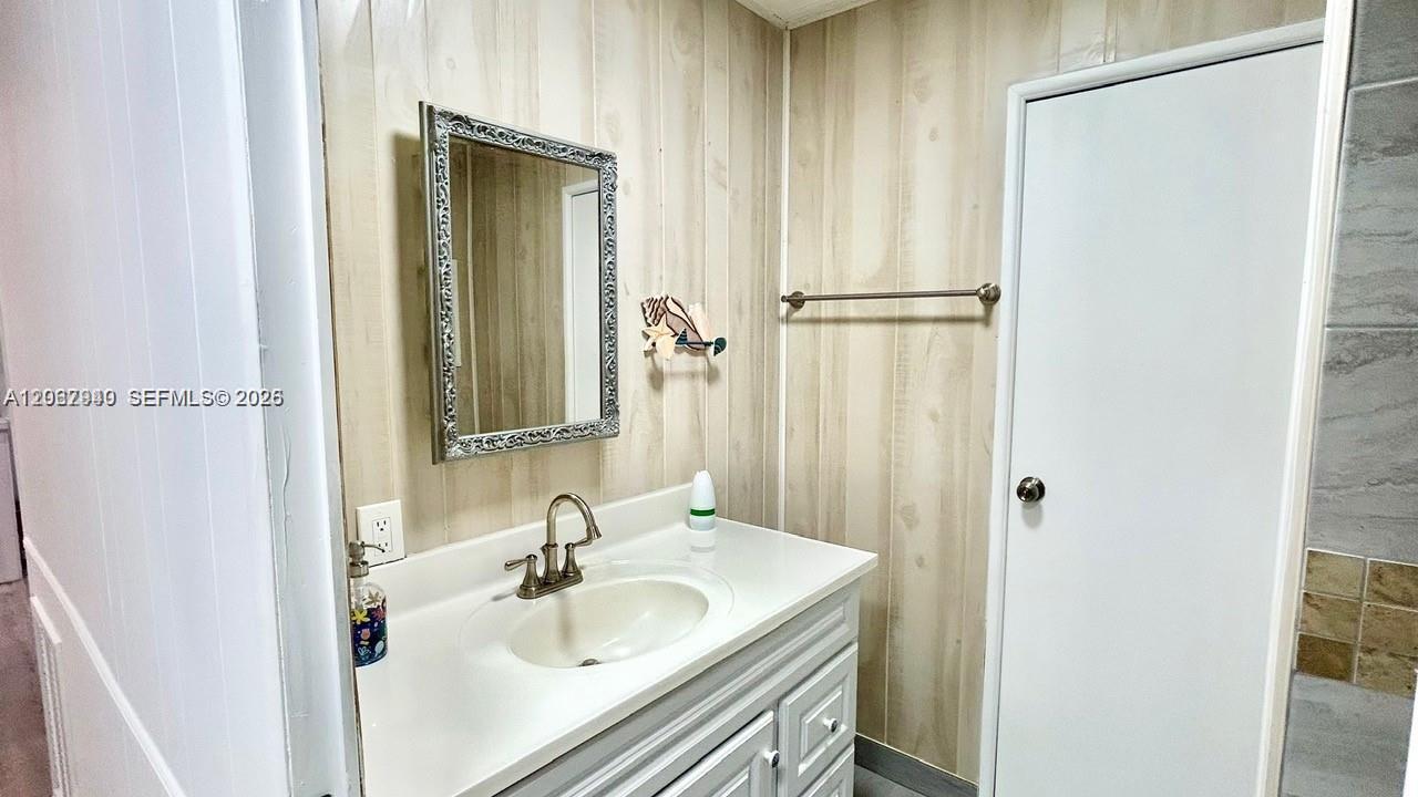 13 Apache Property Photo 25