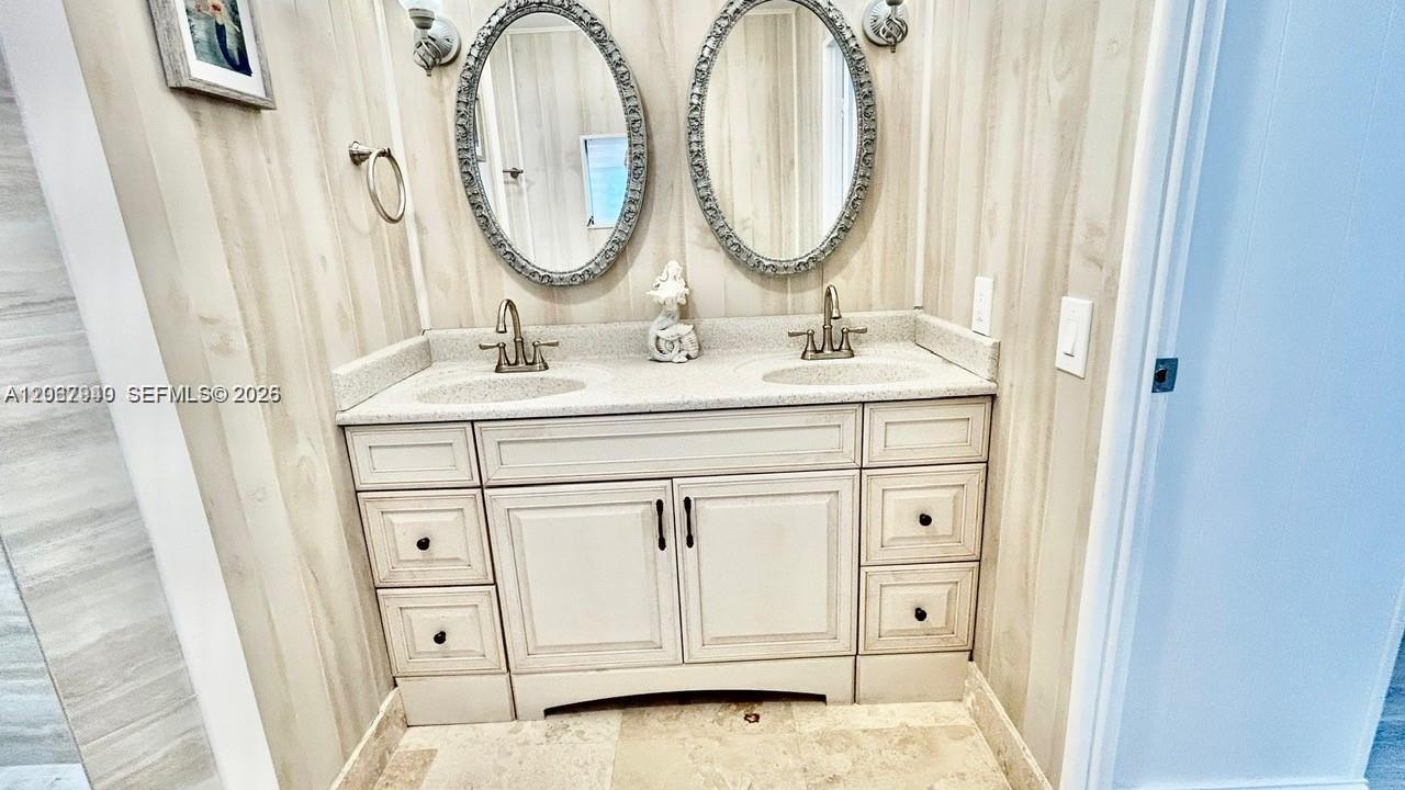 13 Apache Property Photo 32