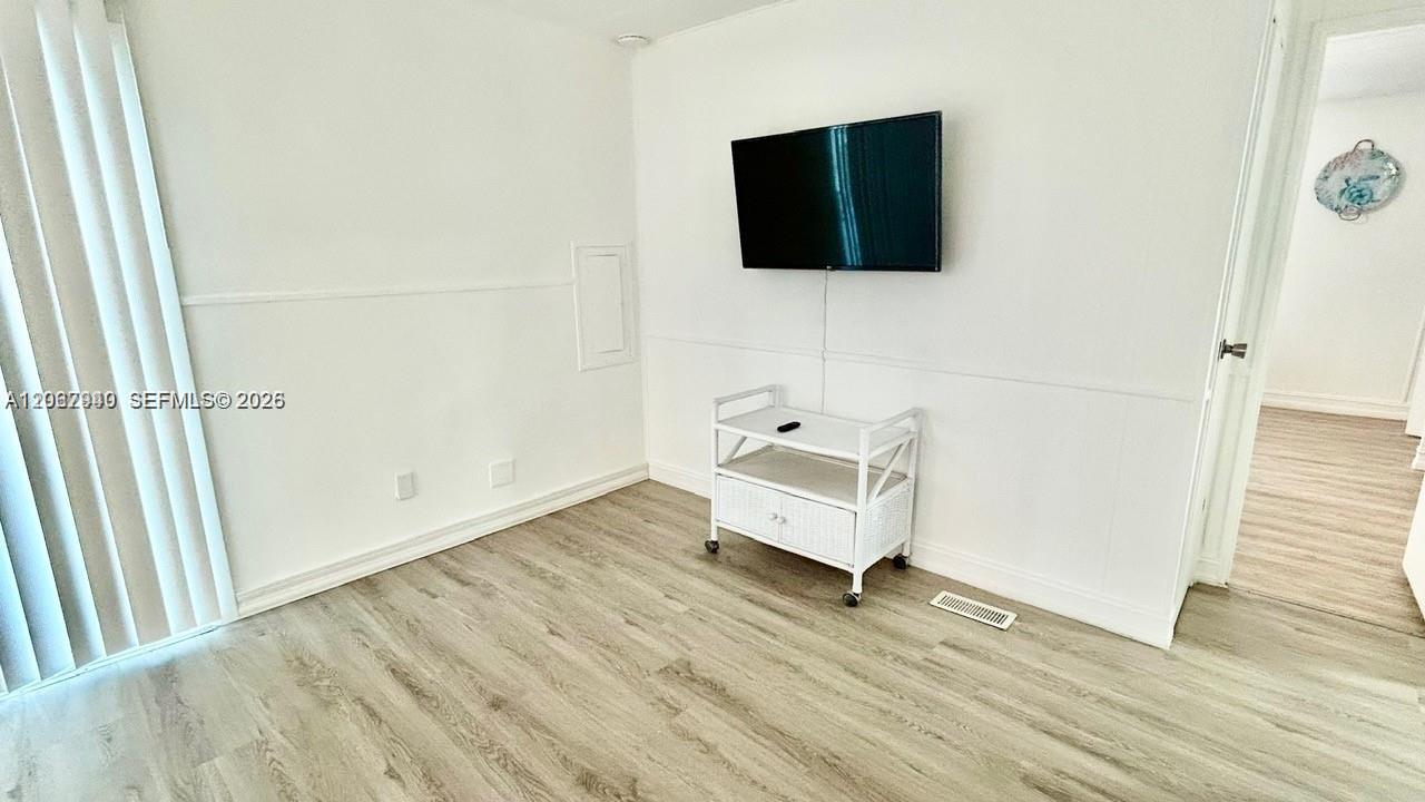 13 Apache Property Photo 35