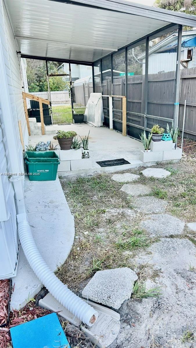 13 Apache Property Photo 36