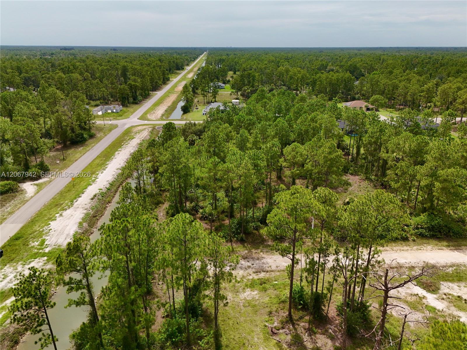 1201 Louis Avenue Property Photo 12