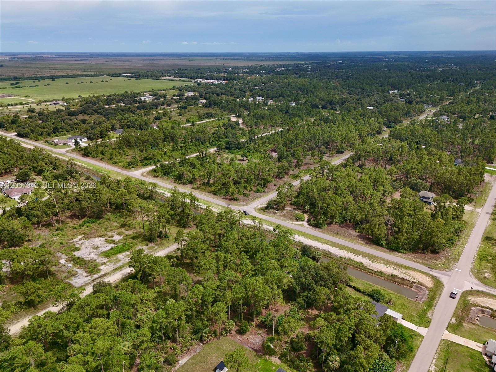 1201 Louis Avenue Property Photo 14