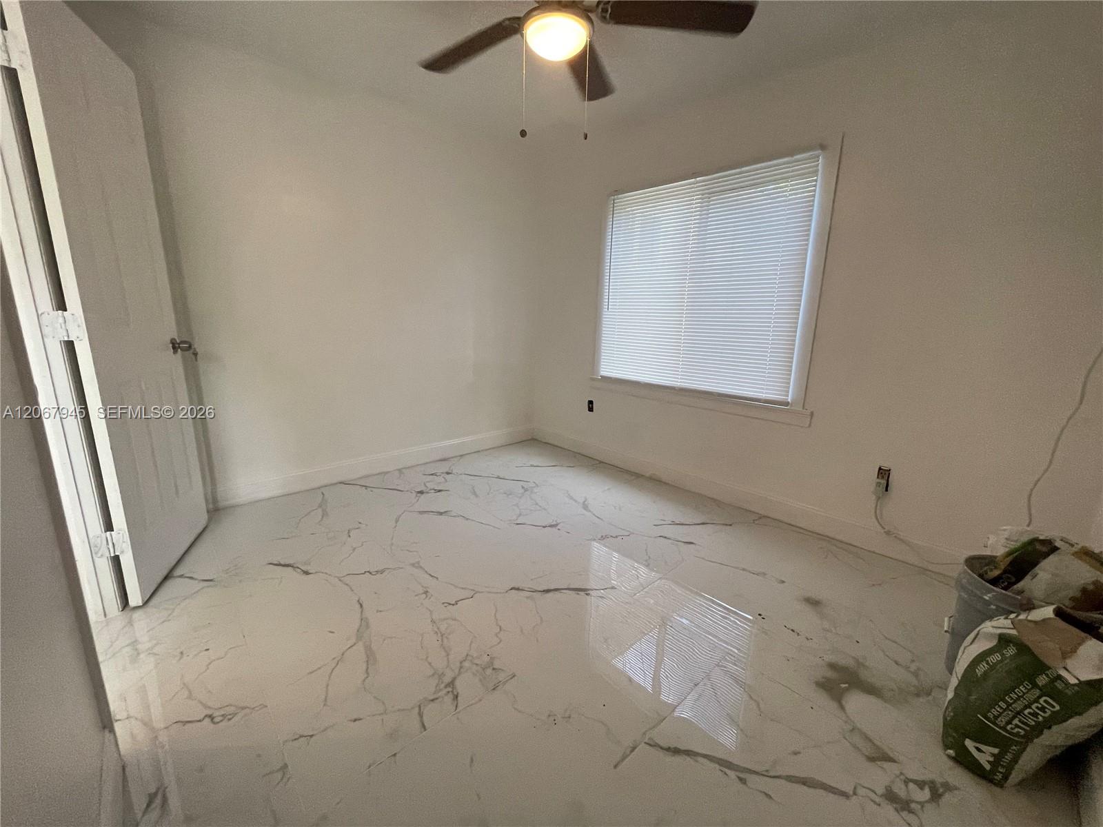 A12067945 Property Photo 3
