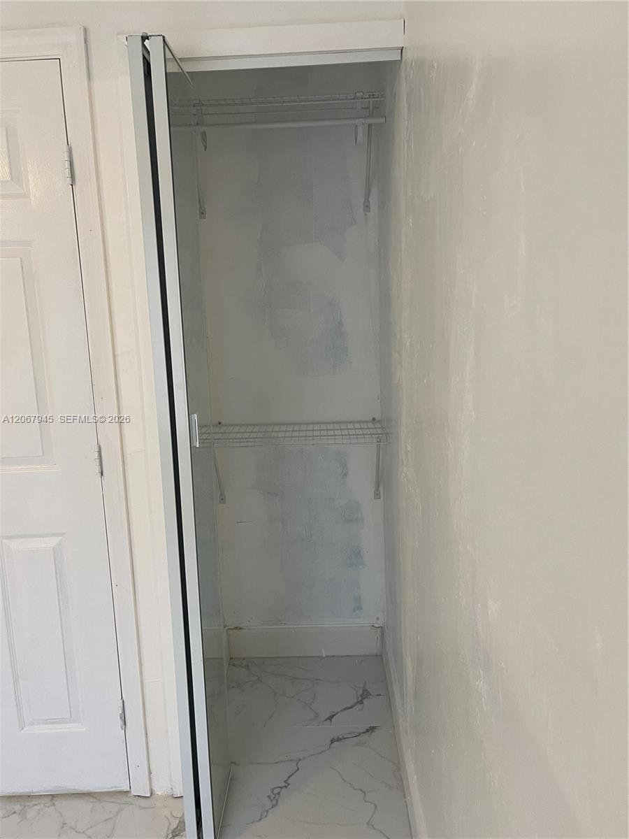 A12067945 Property Photo 7