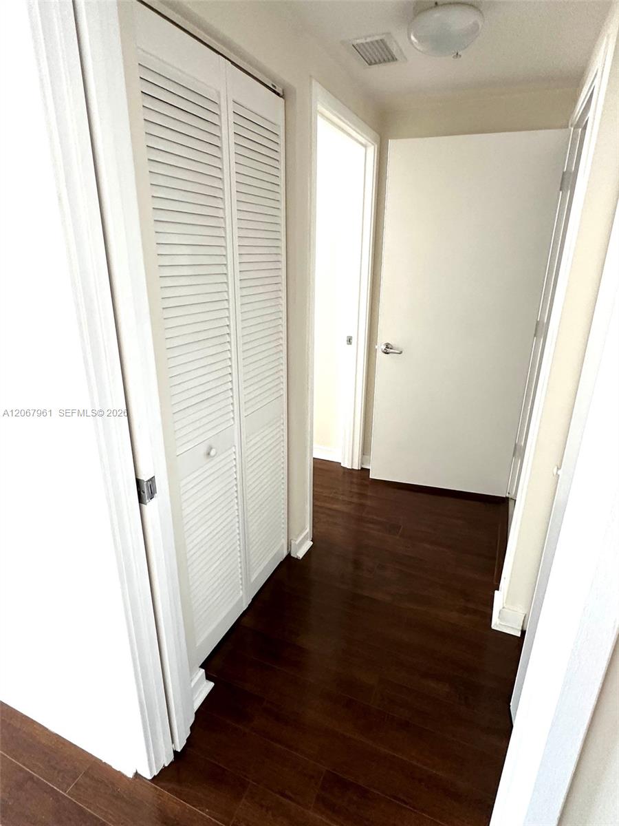 335 S Biscayne Boulevard 1802 Property Photo 10