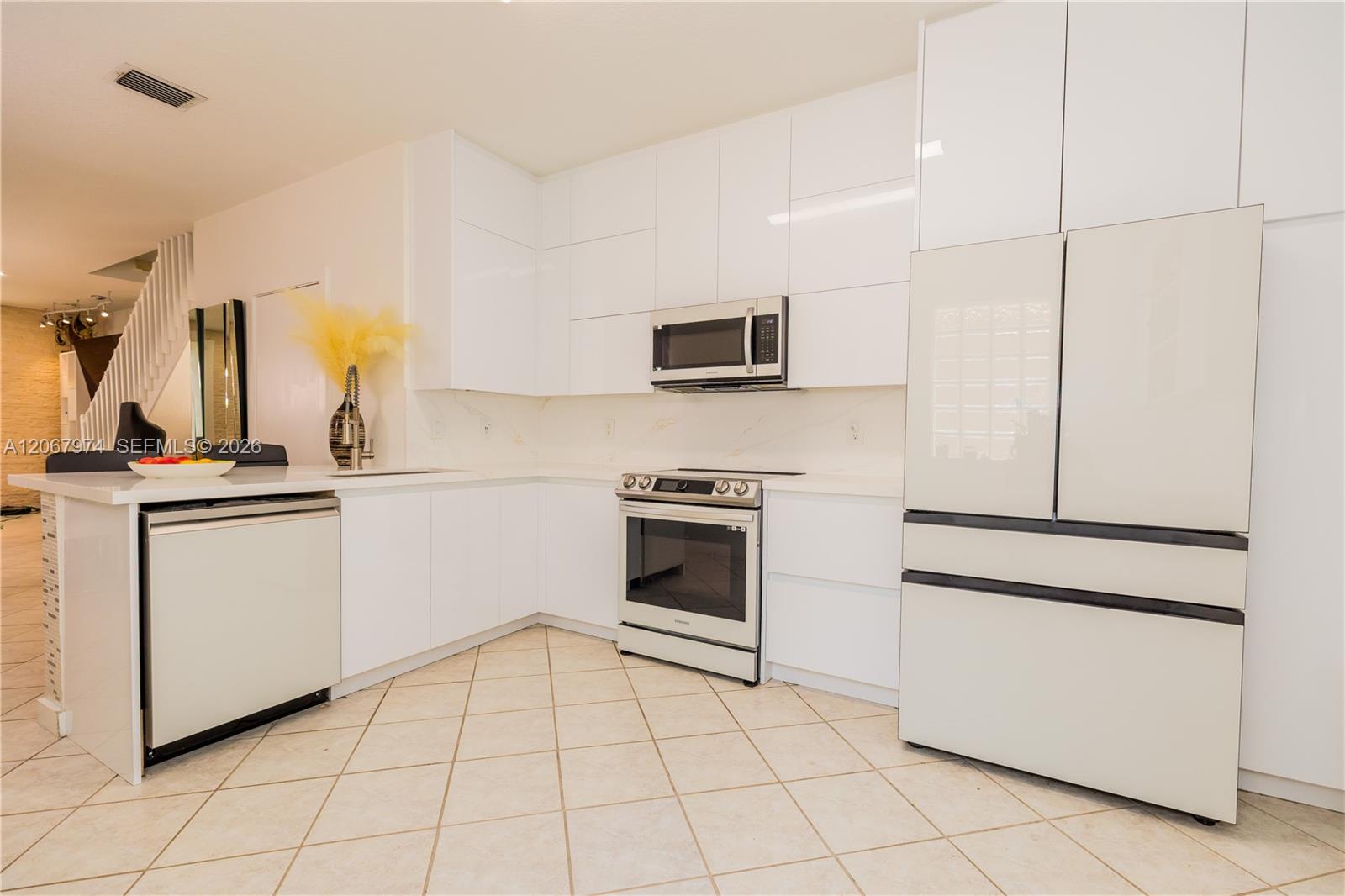 A12067974 Property Photo 11