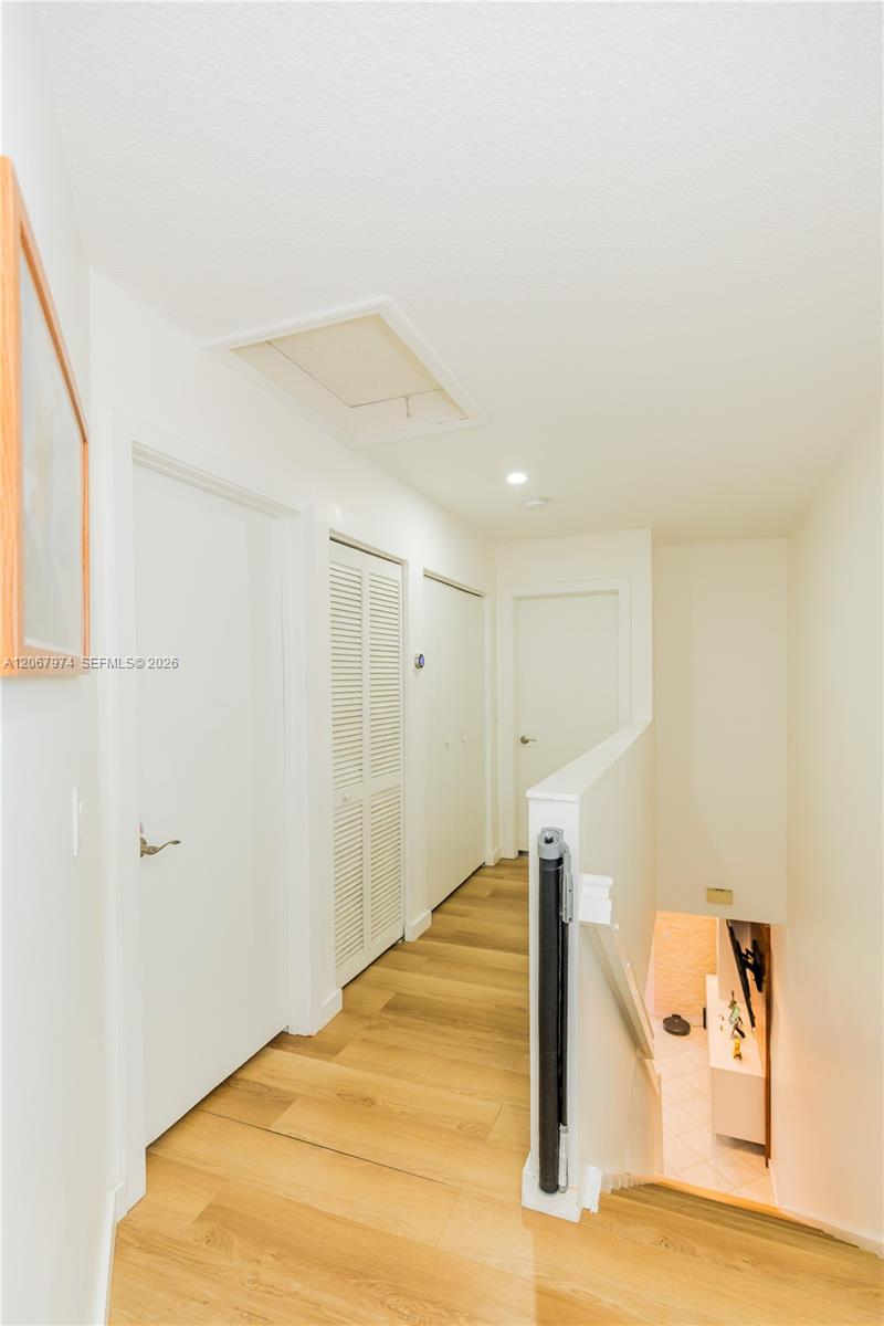 A12067974 Property Photo 21