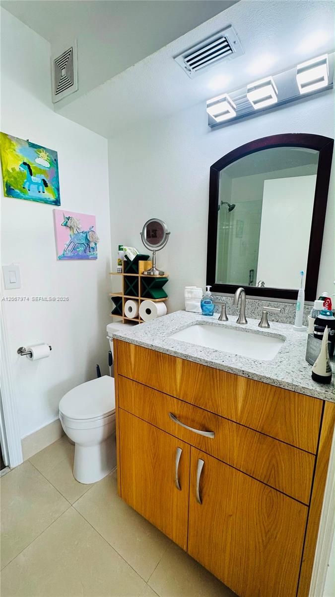 A12067974 Property Photo 26