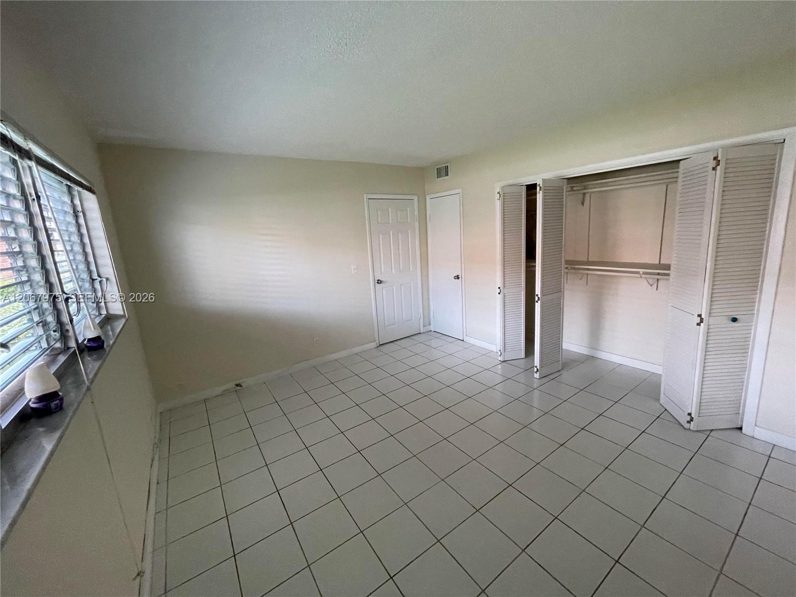 1450 Atlantic Shores Boulevard 109 Property Photo 14