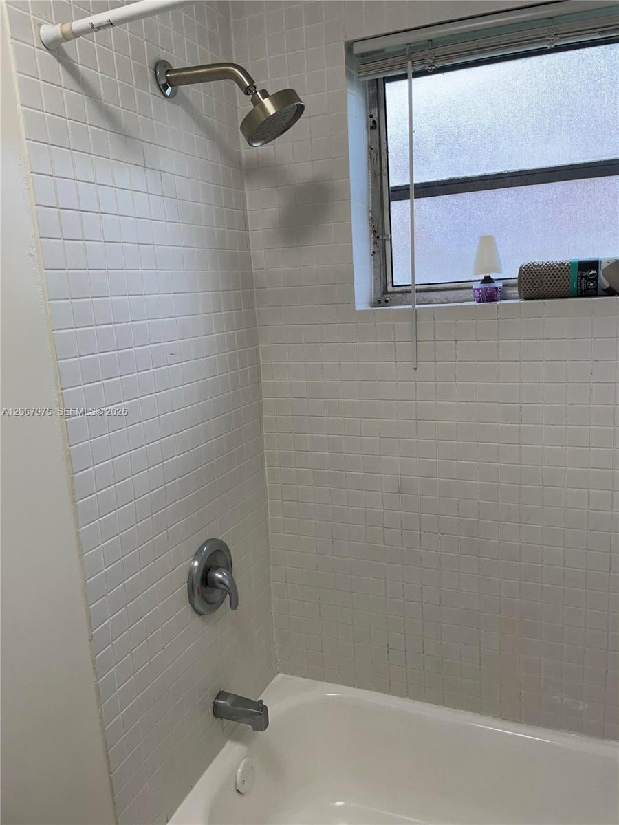 1450 Atlantic Shores Boulevard 109 Property Photo 24