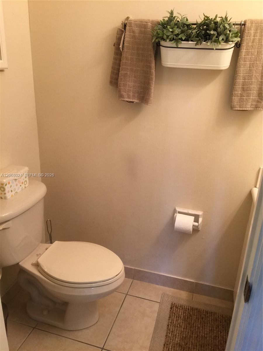 22644 Sw 109th Path Property Photo 6