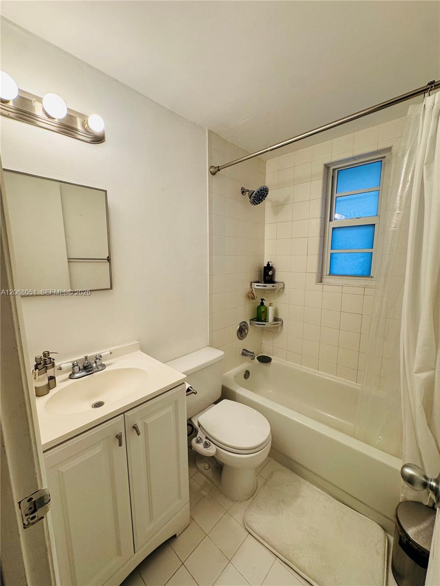 550 15t Street 203 Property Photo 10