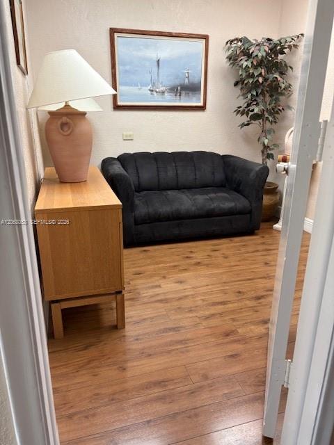 5124 Hollywood Boulevard Property Photo 4