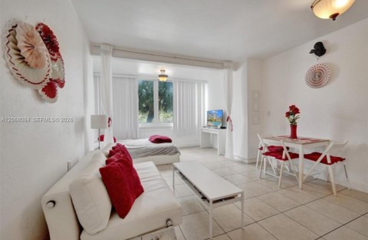 4040 Galt Ocean Drive 221 Property Photo 3