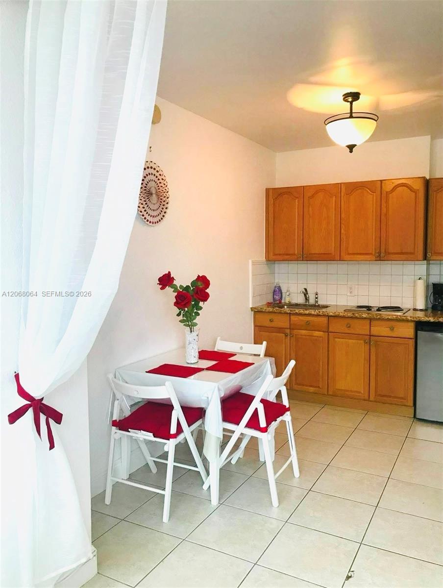 4040 Galt Ocean Drive 221 Property Photo 5