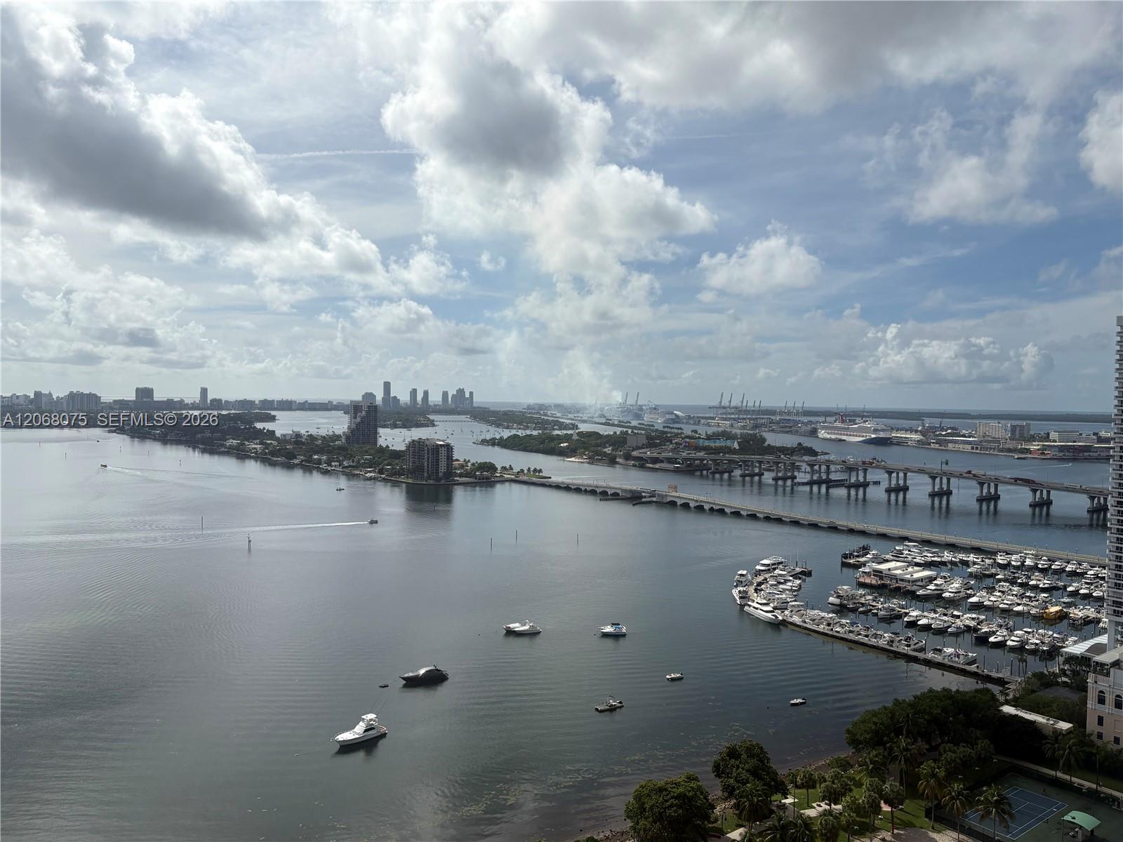 1800 N Bayshore Drive 3007 Property Photo 1