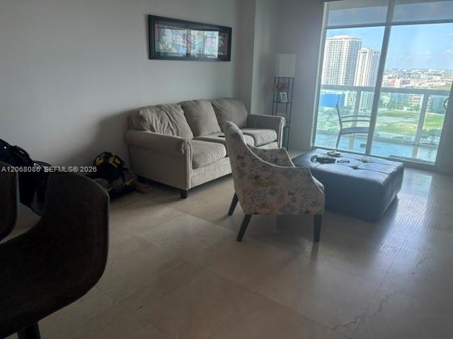 1800 N Bayshore Drive 2708 Property Photo 2