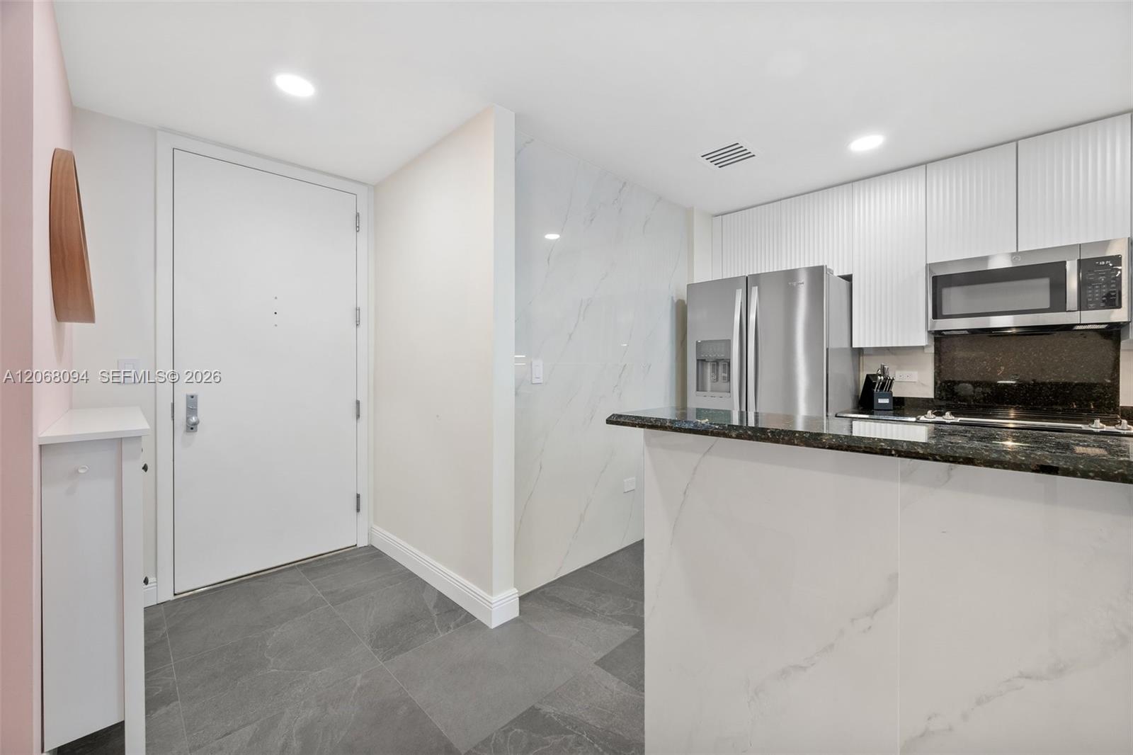 801 Brickell Key Boulevard 1805 Property Photo 9