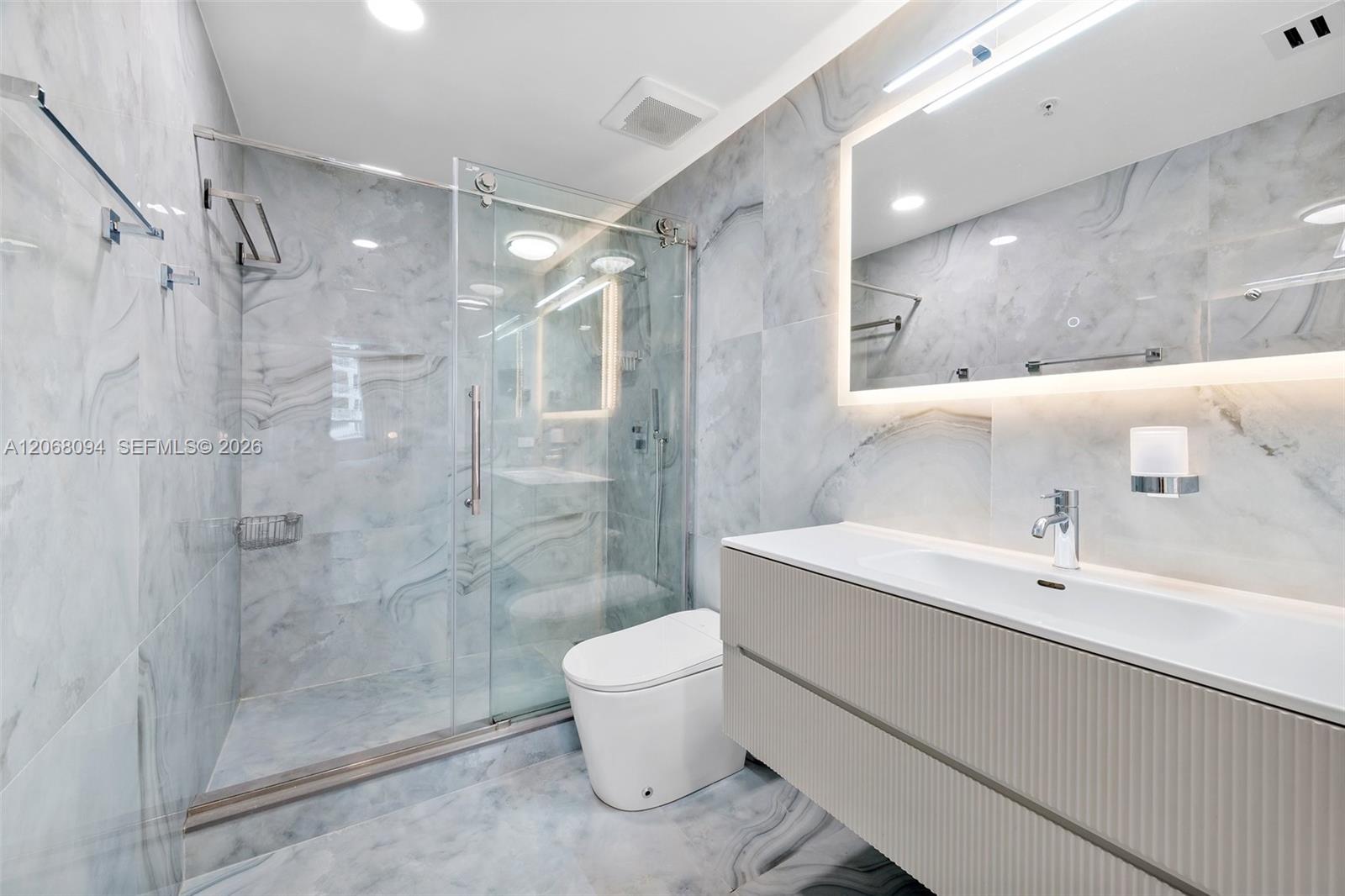 801 Brickell Key Boulevard 1805 Property Photo 14