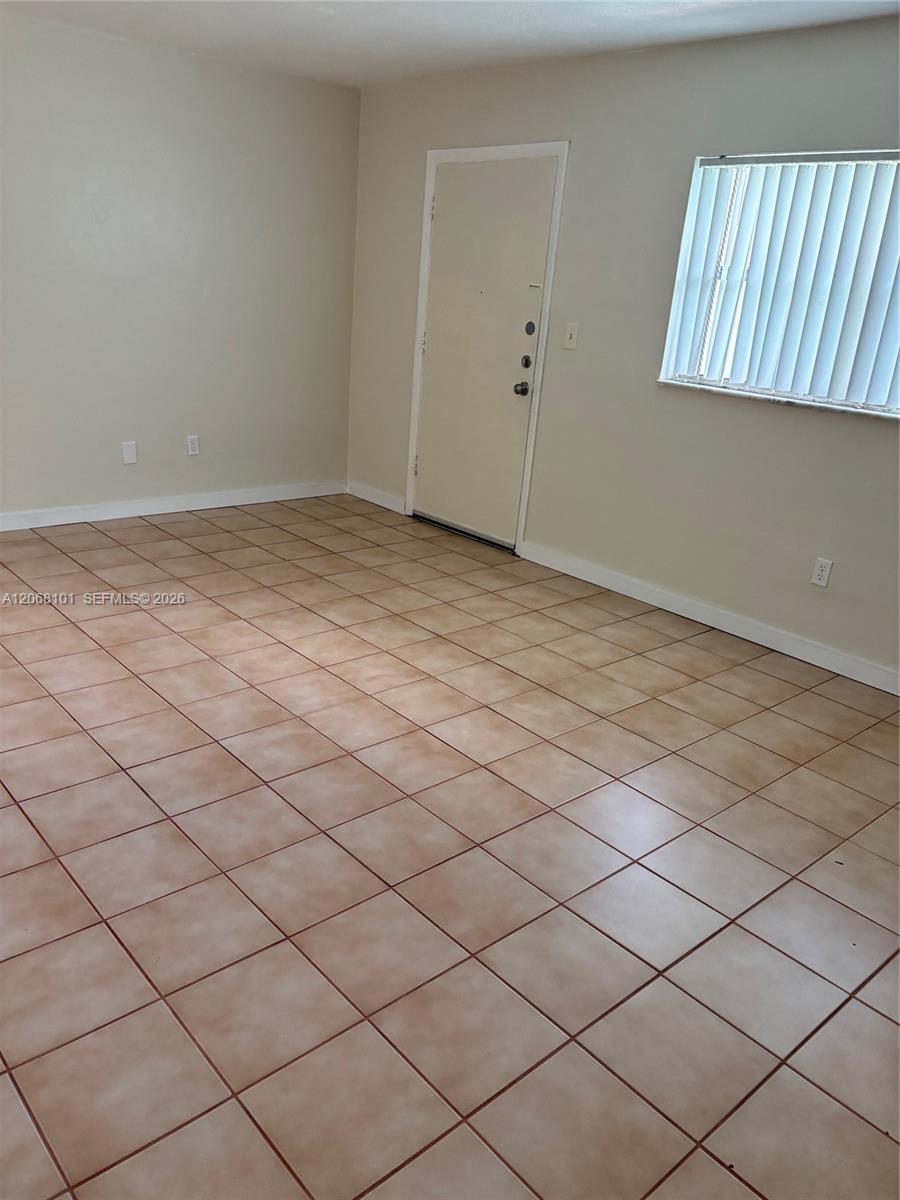 A12068101 Property Photo 16