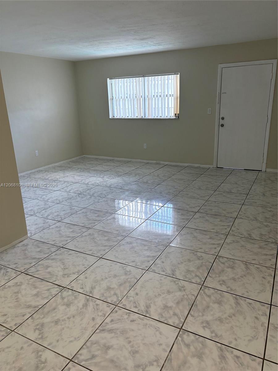 A12068108 Property Photo 2