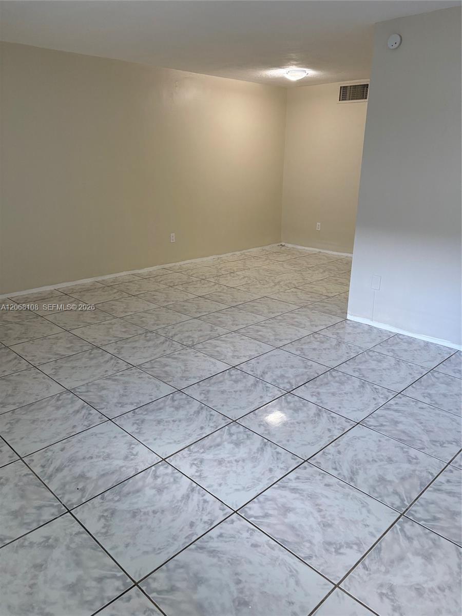 A12068108 Property Photo 8