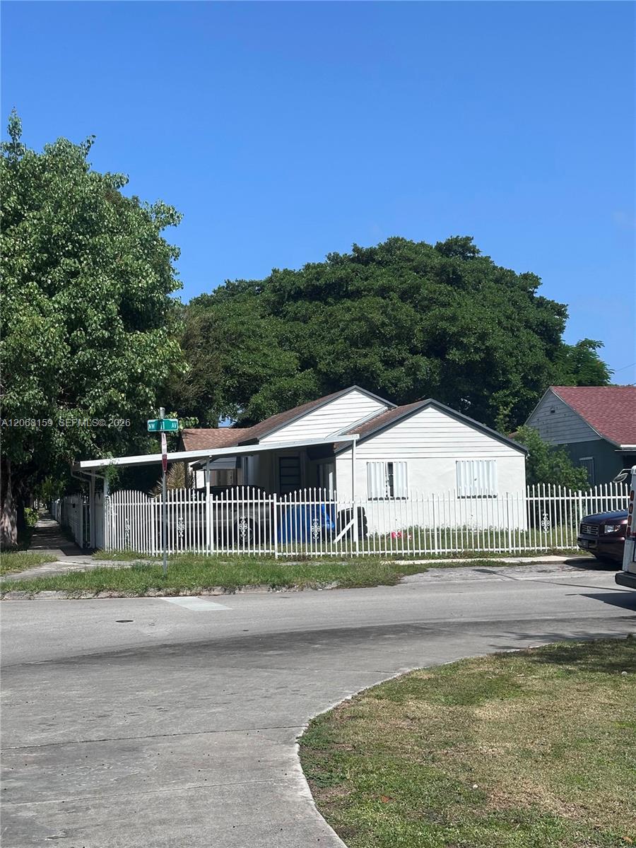 A12068159 Property Photo 3