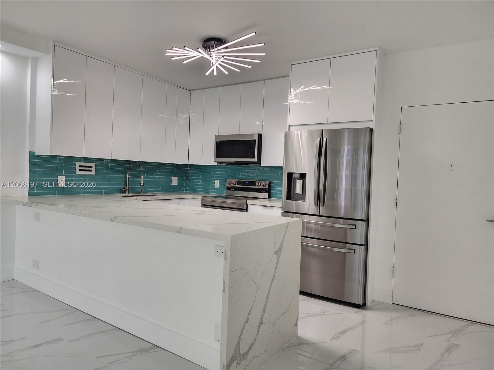 3505 S Ocean Drive 716 Property Photo 5