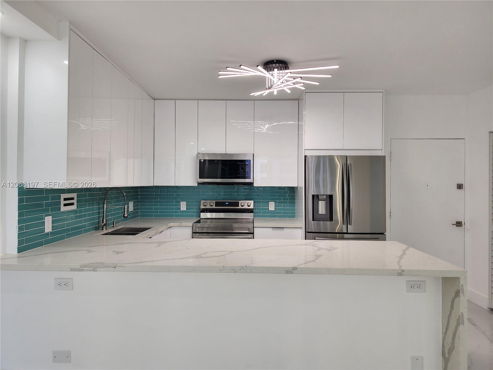 3505 S Ocean Drive 716 Property Photo 6