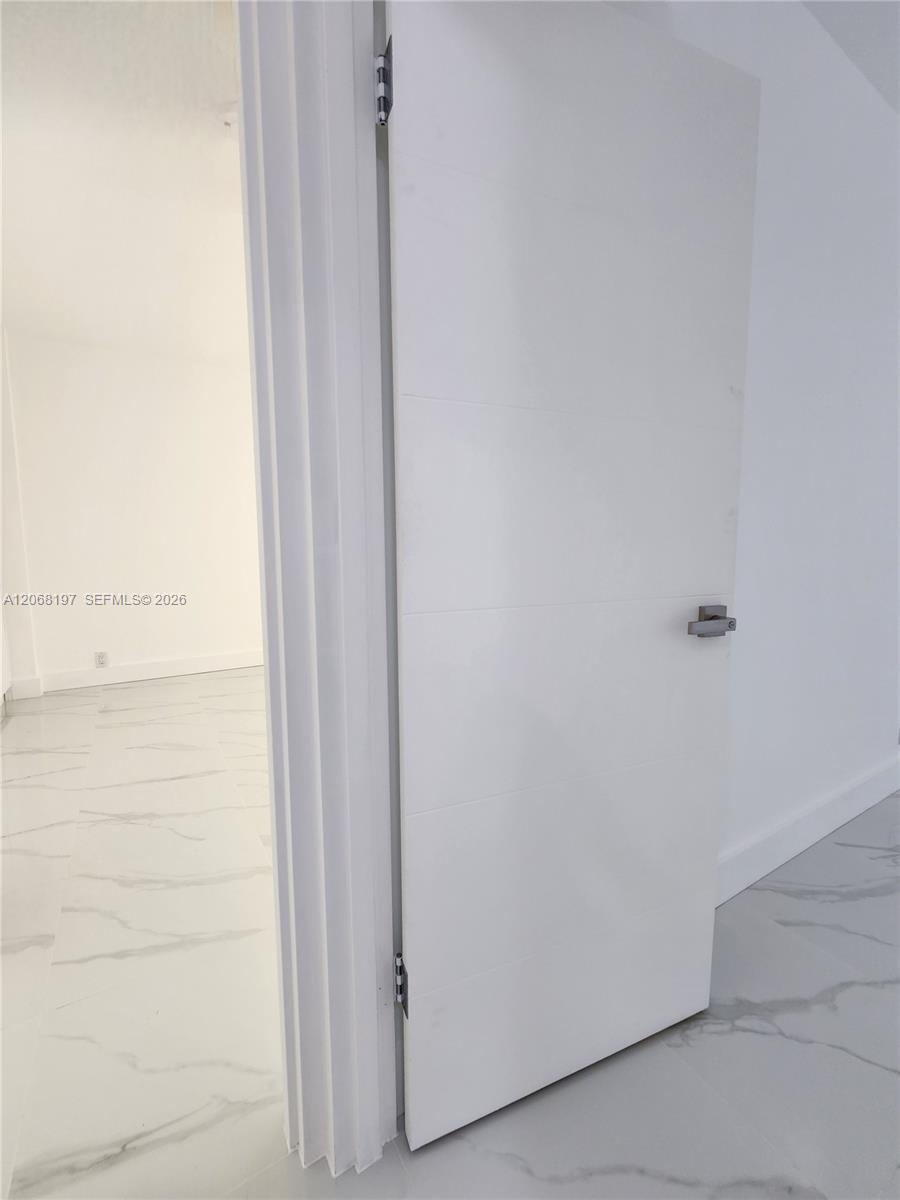 3505 S Ocean Drive 716 Property Photo 10