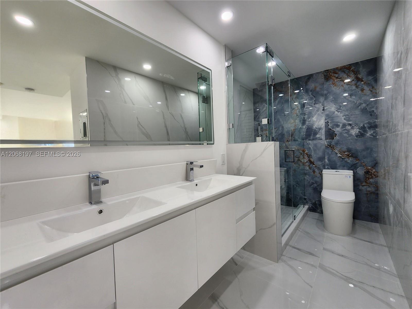 3505 S Ocean Drive 716 Property Photo 16