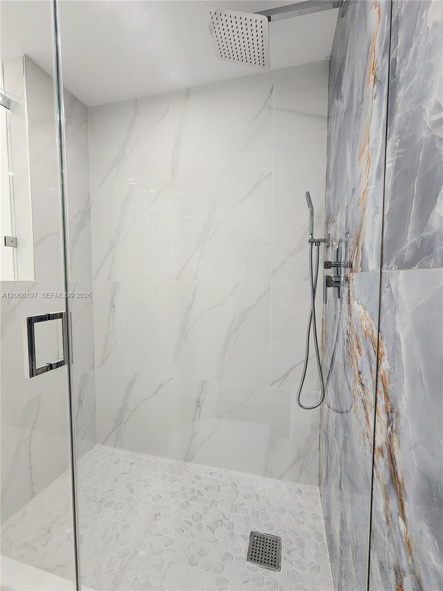 3505 S Ocean Drive 716 Property Photo 18