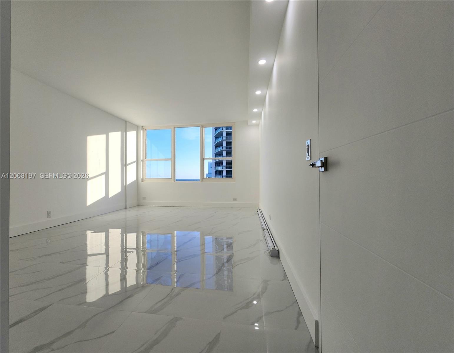 3505 S Ocean Drive 716 Property Photo 19