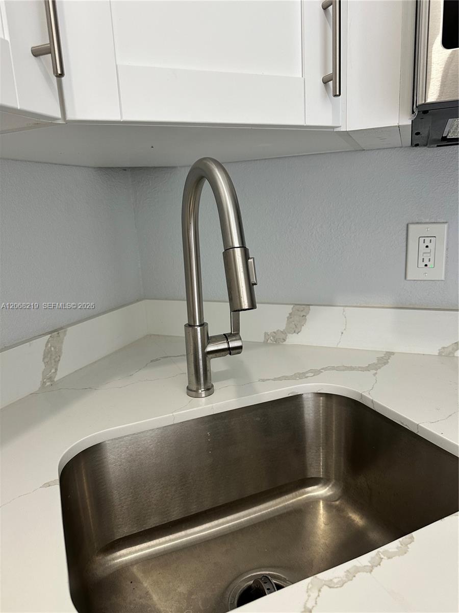 A12068219 Property Photo 5