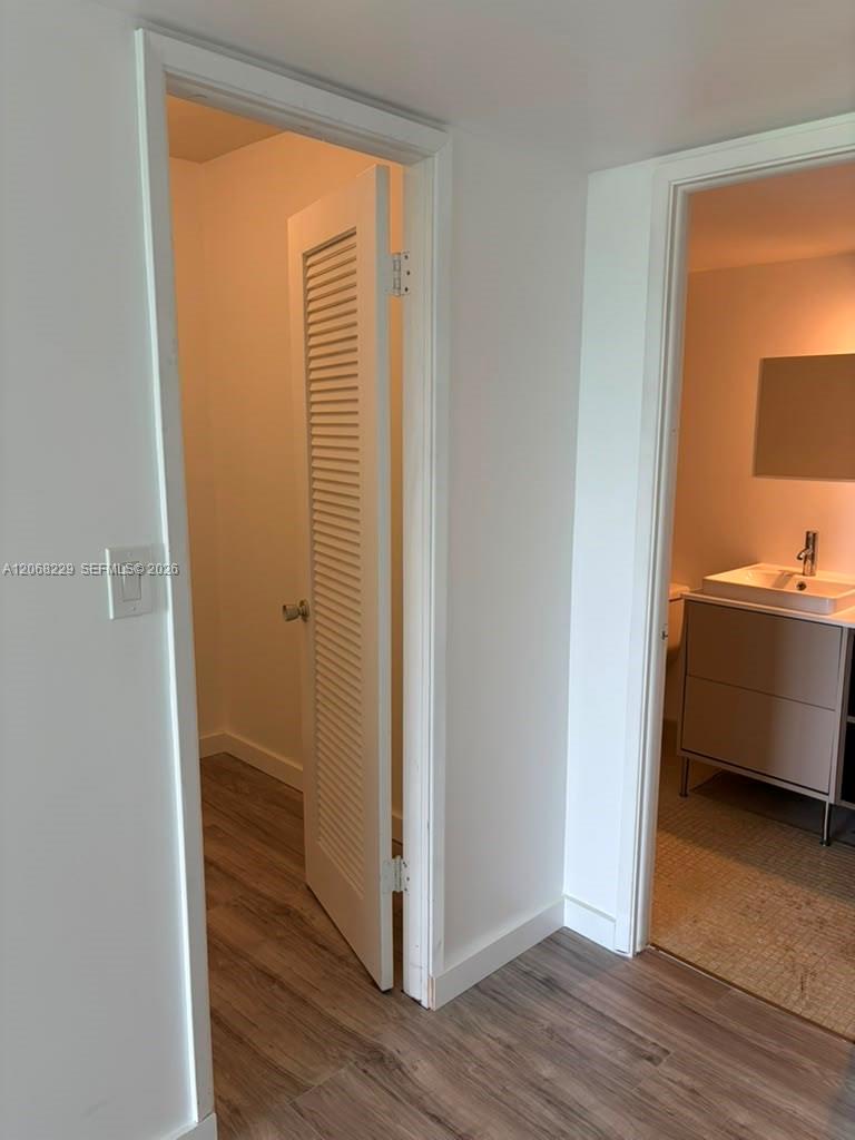 3050 N Palm Aire Drive 707 Property Photo 12