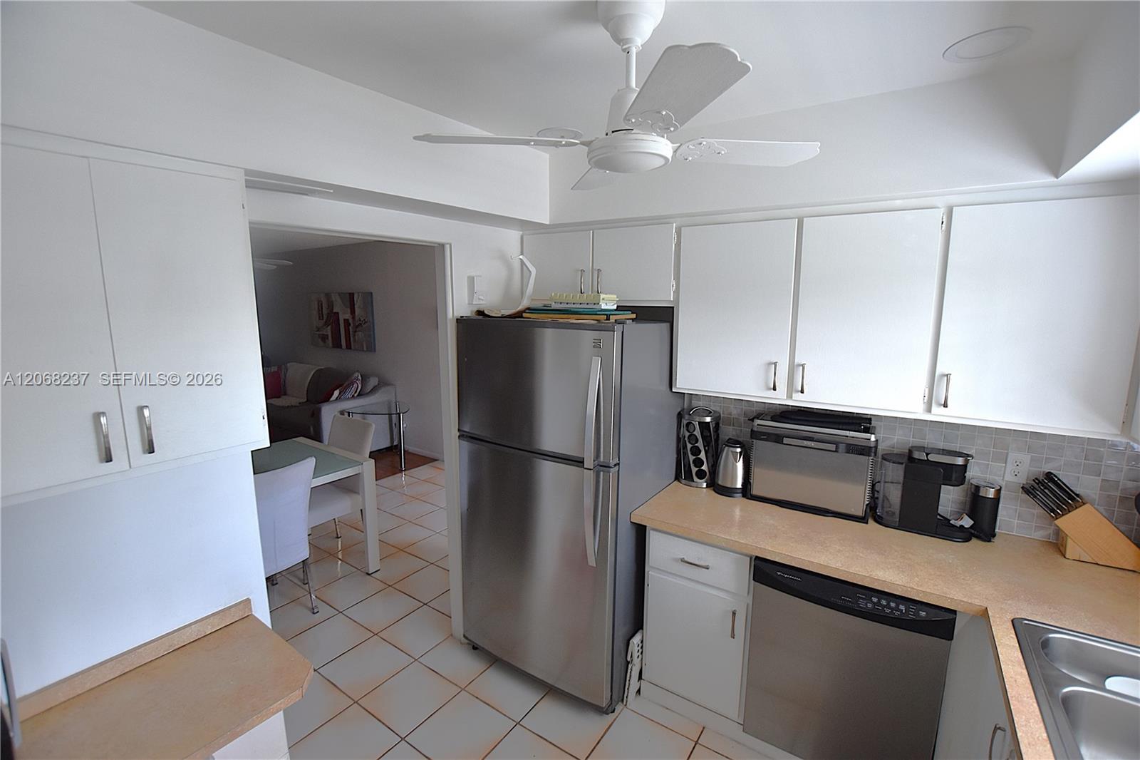 2666 Emory Drive E F Property Photo 2