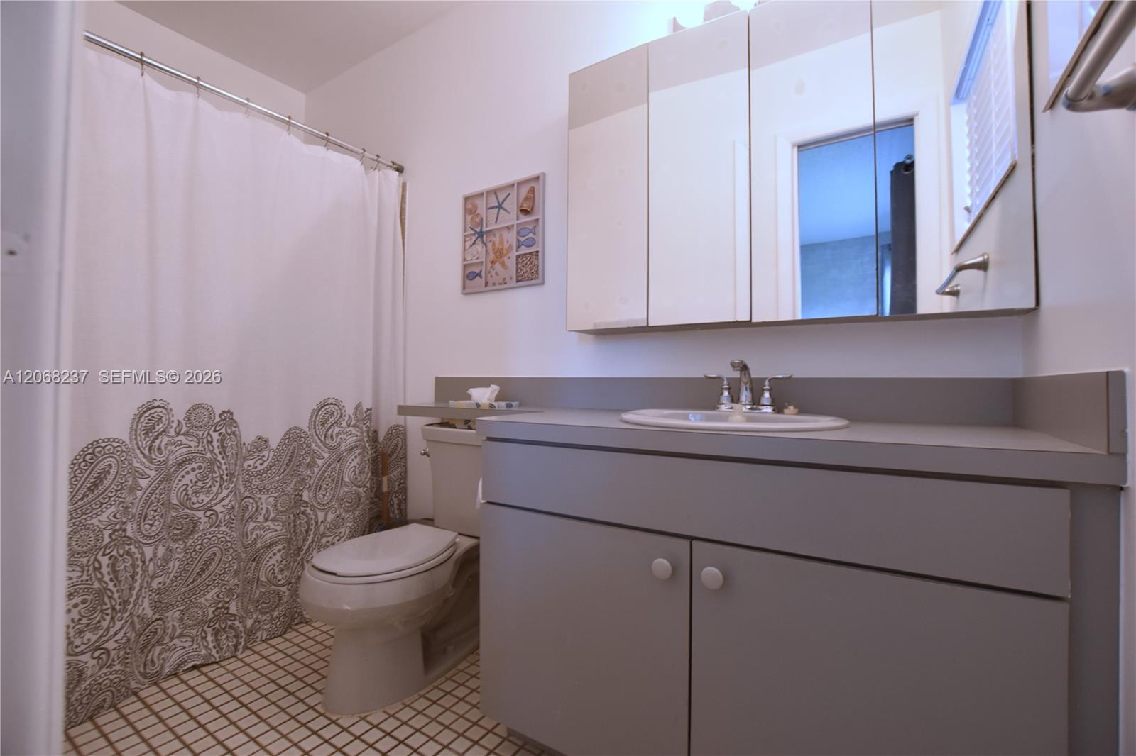 2666 Emory Drive E F Property Photo 9
