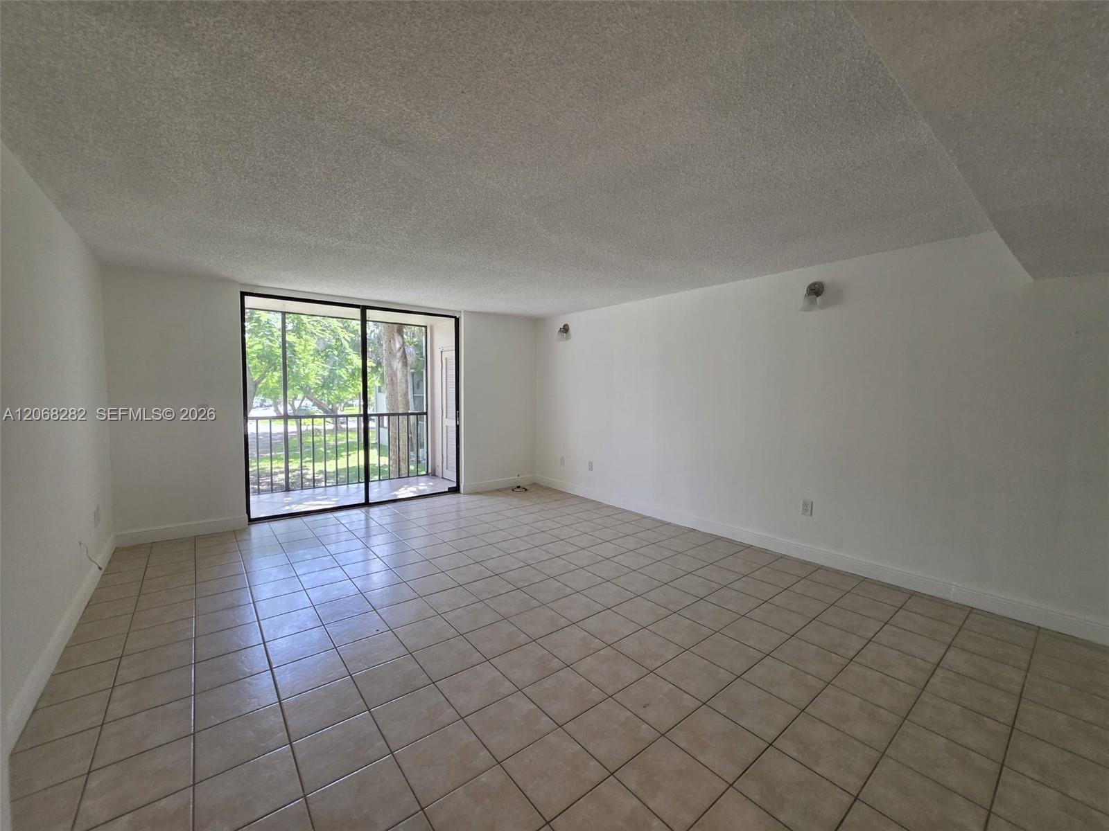 8400 Sw 133rd Ave Road 208 Property Photo 3