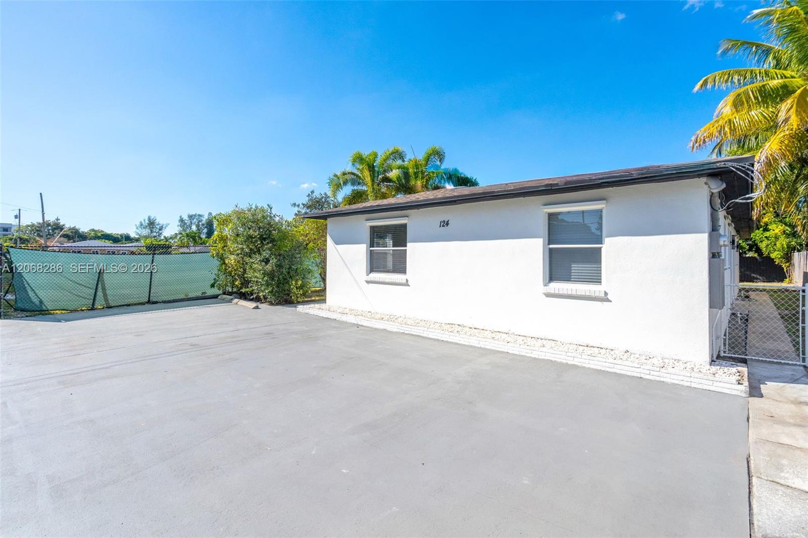 A12068286 Property Photo 4