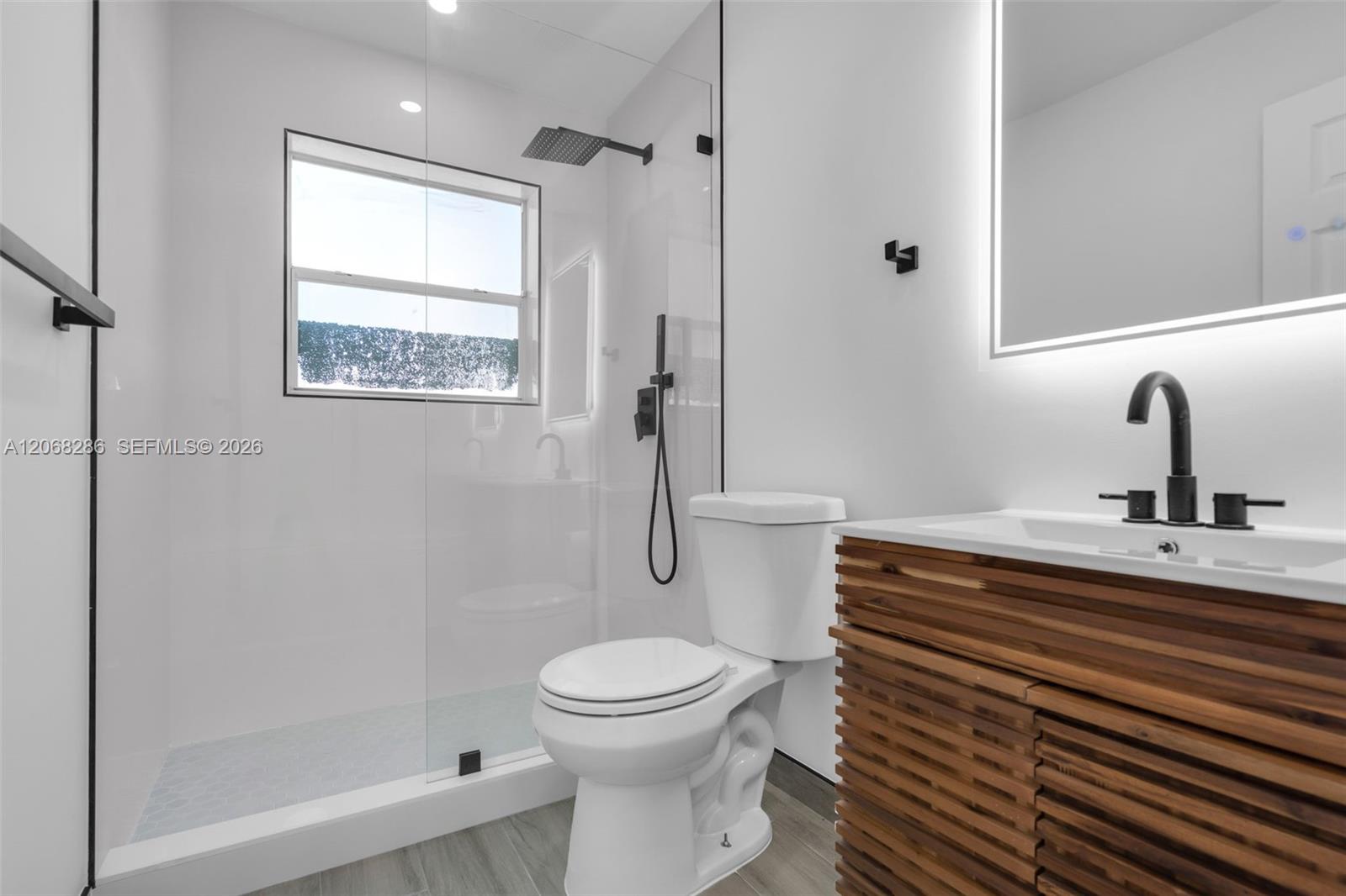 A12068286 Property Photo 5