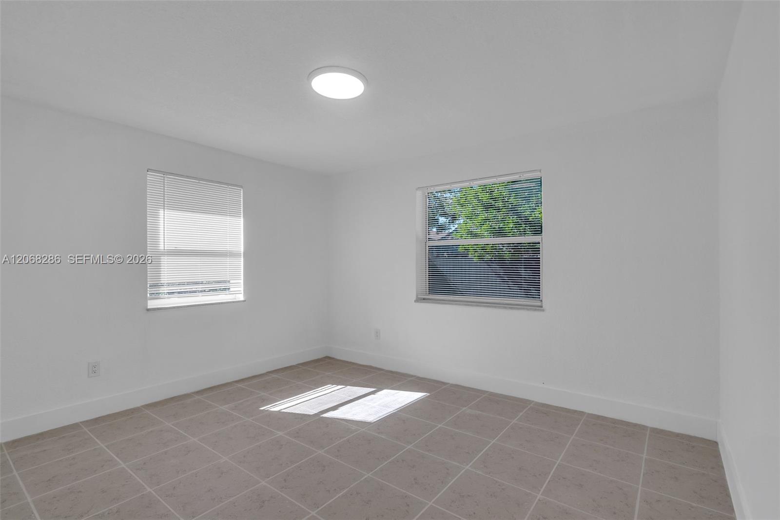 A12068286 Property Photo 9