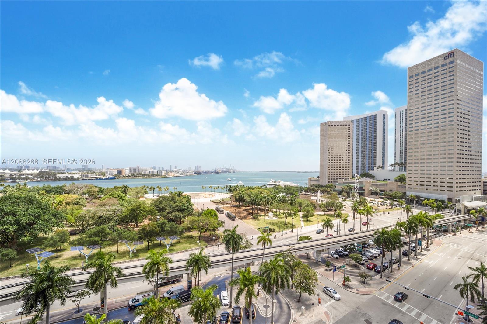 50 Biscayne Boulevard 514 Property Photo 1