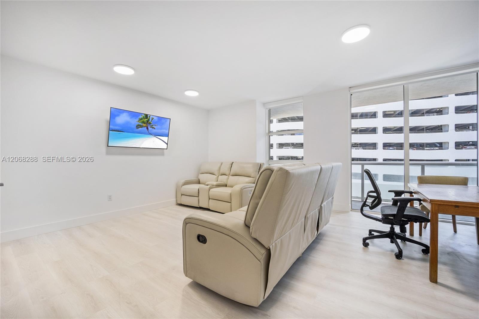 50 Biscayne Boulevard 514 Property Photo 5