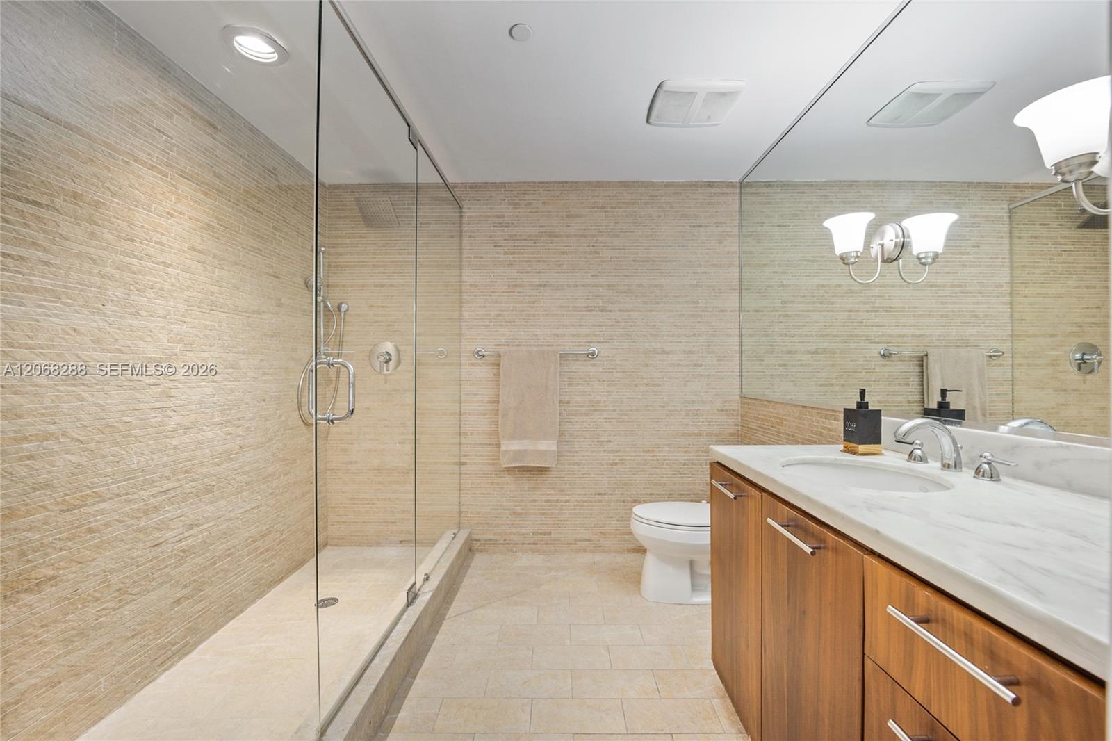 50 Biscayne Boulevard 514 Property Photo 7