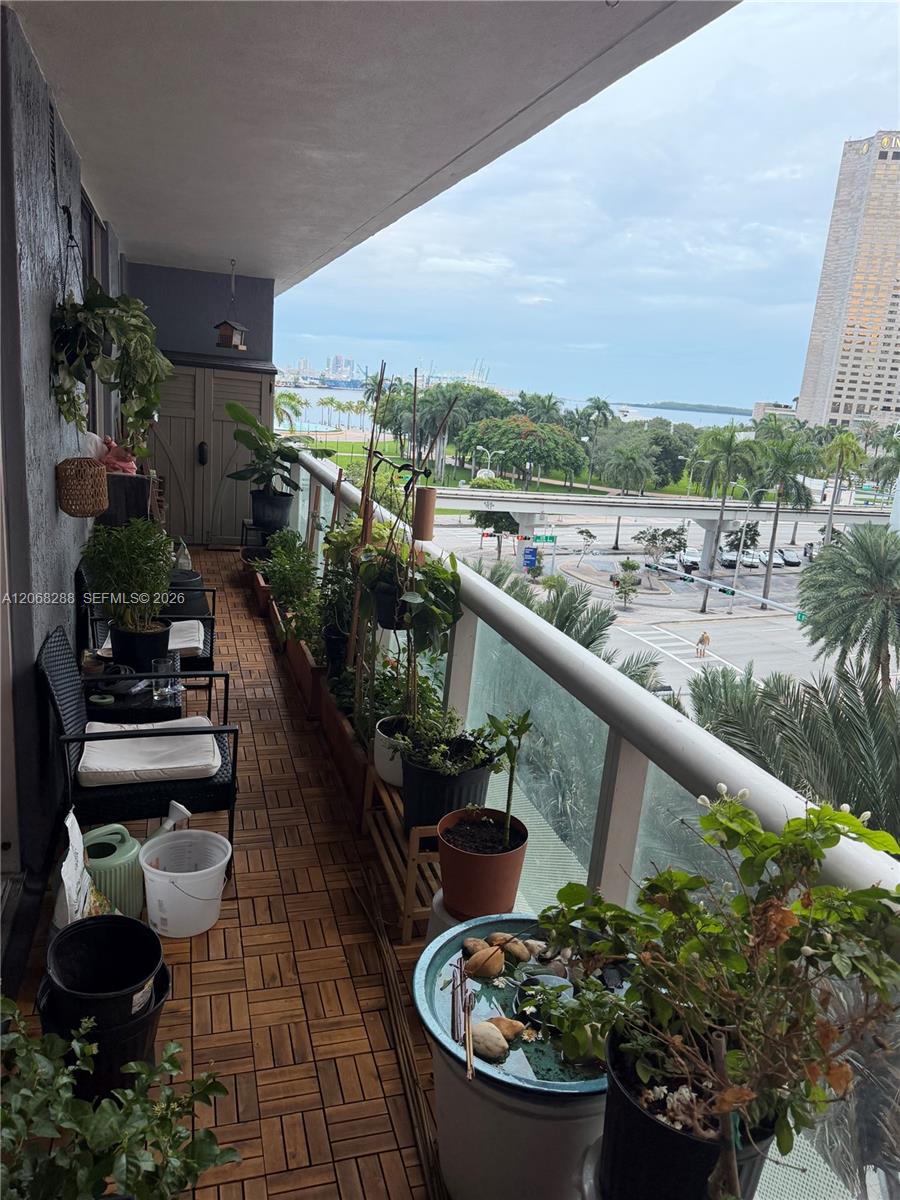 50 Biscayne Boulevard 514 Property Photo 10