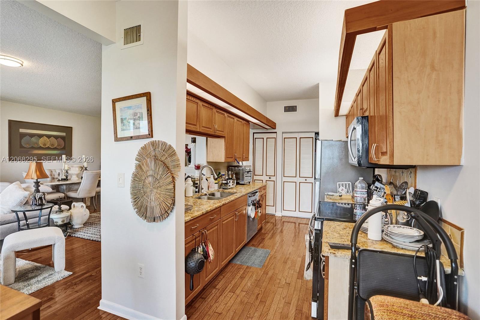 102 Half Moon Circle C3 Property Photo 54