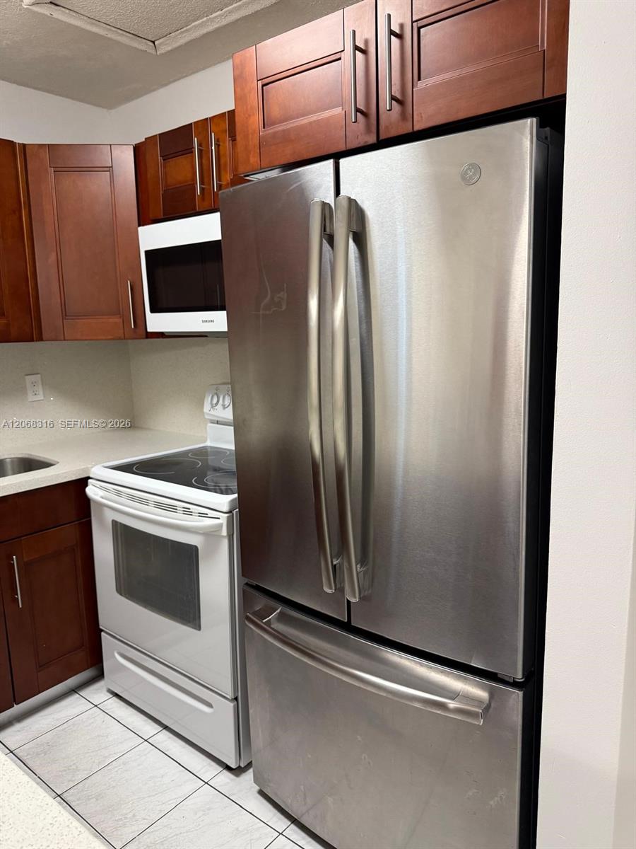 6540 W 26th Drive 24-60 Property Photo 4