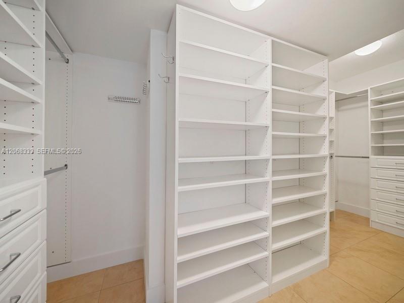 41 Se 5th Street 2310 Property Photo 13